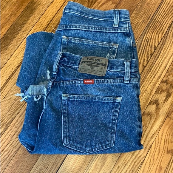 Pair of 2 vintage cutoff jean shorts - Picture 1 of 10